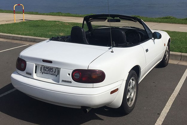 R:WebWebTeamMaryMotoringUC 440OUR SHED MX5mazda-mx5-2.jpg