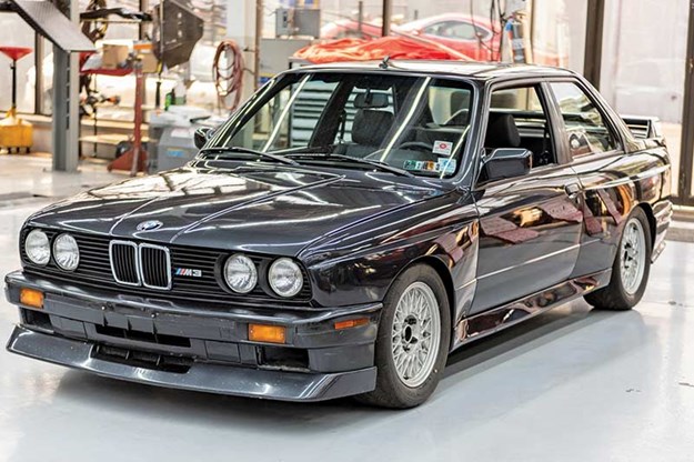 R:\Web\WebTeam\Mary\Motoring\UC 440\auction\bmw-e30.jpg