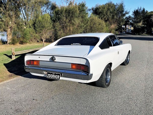 CL-Valiant-Charger-rear-side.jpg