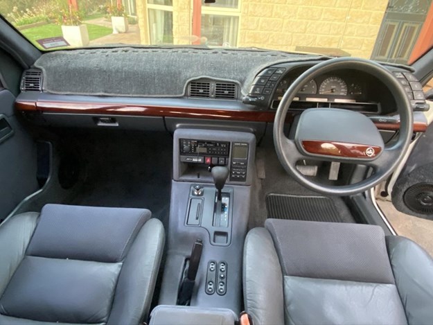 Holden-VQ-Caprice-interior.jpg