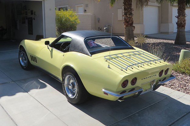 R:\Web\WebTeam\Mary\Motoring\UC 441\auction\chevrolet-corvette.jpg