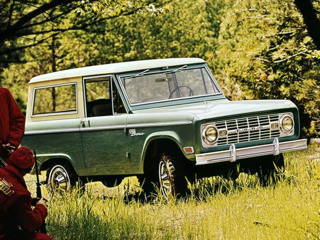 Ford-Bronco-History-G1-wagon.jpg