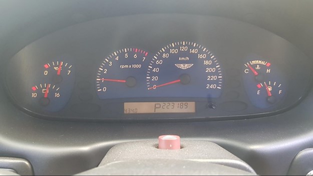 AUIII-XR8-Falcon-odometer.jpg