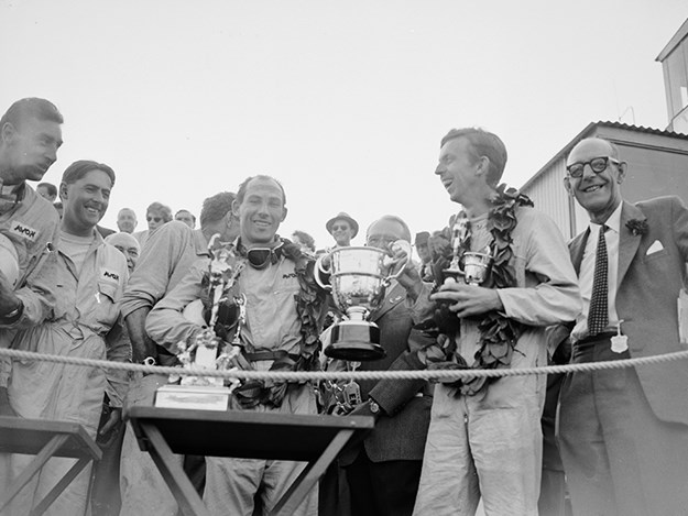 Stirling-Moss-goodwood-tourist-trophy.jpg