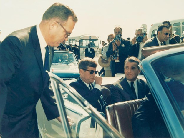 JFK-63-continental-Ford-Worth-period.jpg