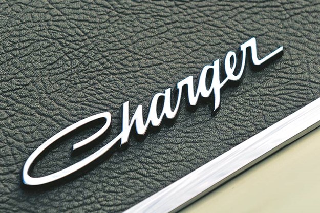 dodge-charger-badge.jpg