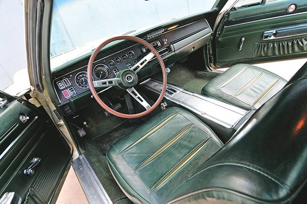 dodge-charger-interior.jpg