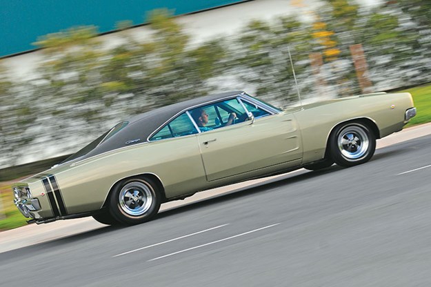 dodge-charger-onroad-side.jpg