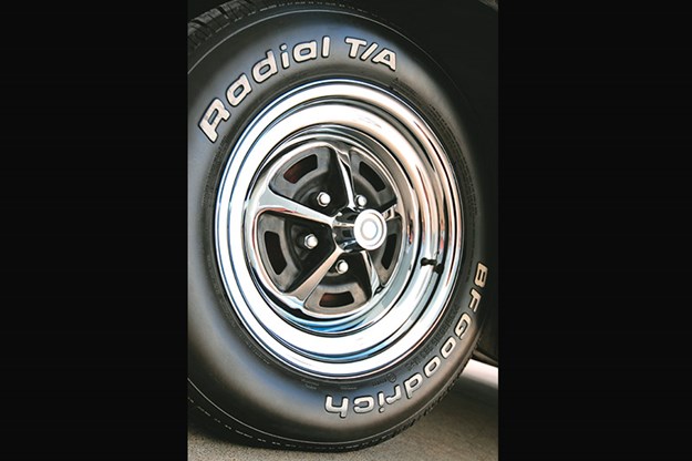 dodge-charger-wheel-2.jpg