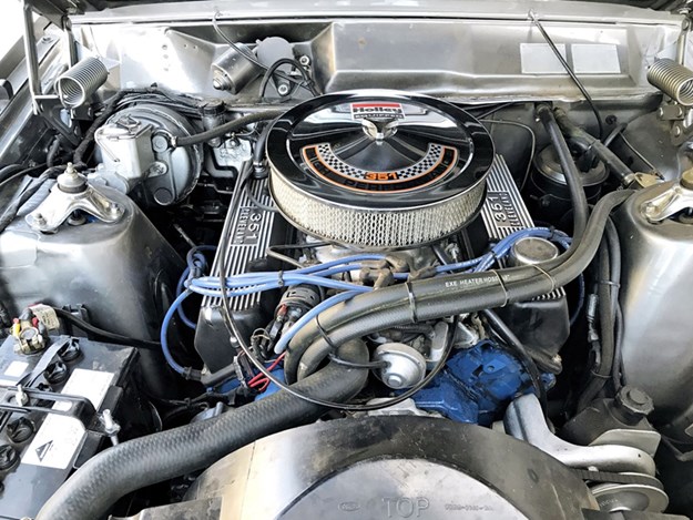 XB-Ute-engine.jpg