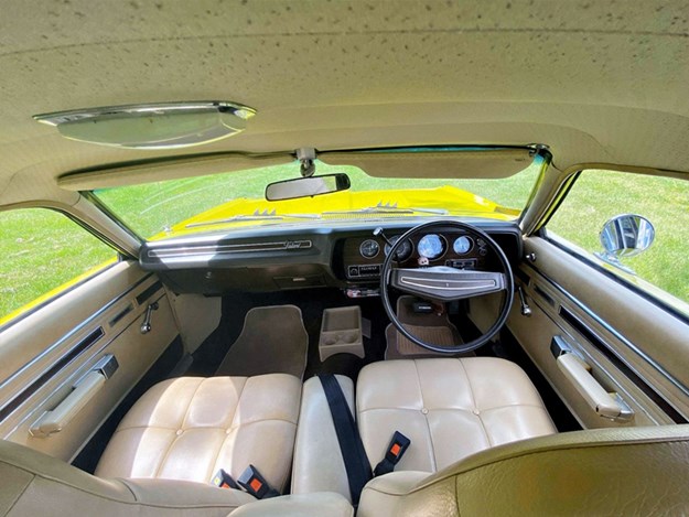 VK-Valiant-interior.jpg