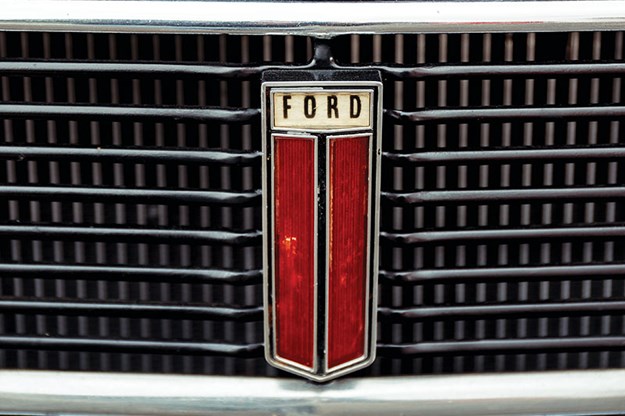 ford-falcon-xt-gt-grille.jpg