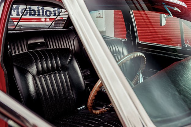 ford-falcon-xt-gt-seats.jpg