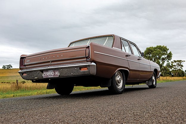ve-valiant-rear-2.jpg