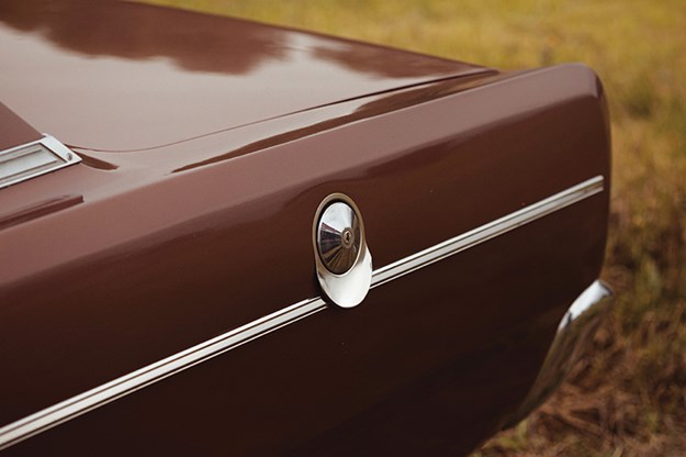 ve-valiant-rear-quarter.jpg