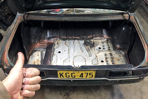 holden-commodore-vb-boot.jpg