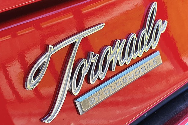 oldsmobile-toronado-badge.jpg