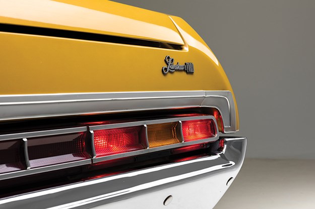 ford-landau-taillight.jpg