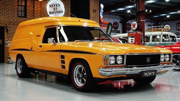 holden sandman rhs34.jpg