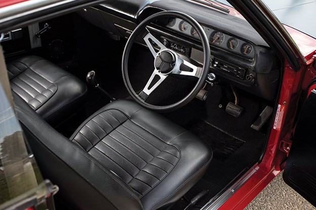 valiant-charger-interior.jpg