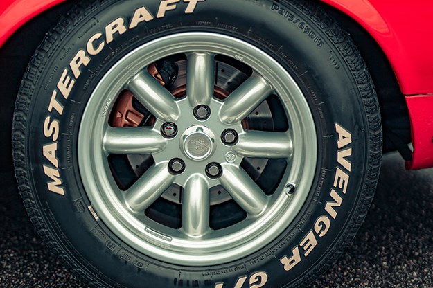 ford-mustang-wheel.jpg