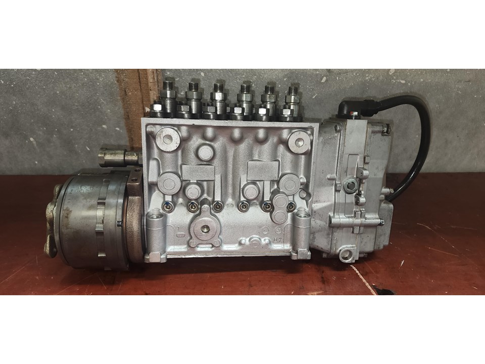 MITSUBISHI FUSO DIESEL PUMP 6D24-OAT2