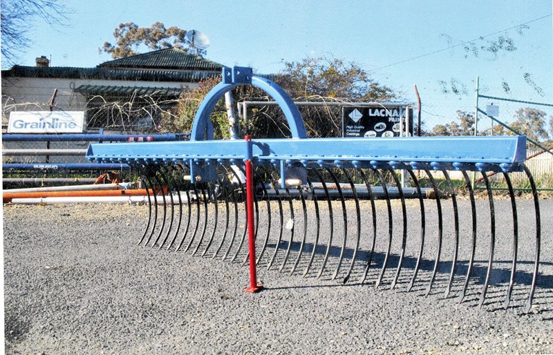 CUSTOM 3PL STICK RAKES