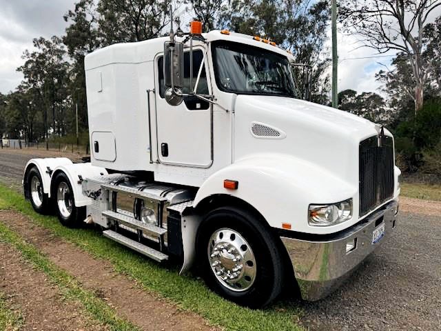 2012 KENWORTH T359, 85K KMS ON REBUILT CUMMINS ISME5, AUTO