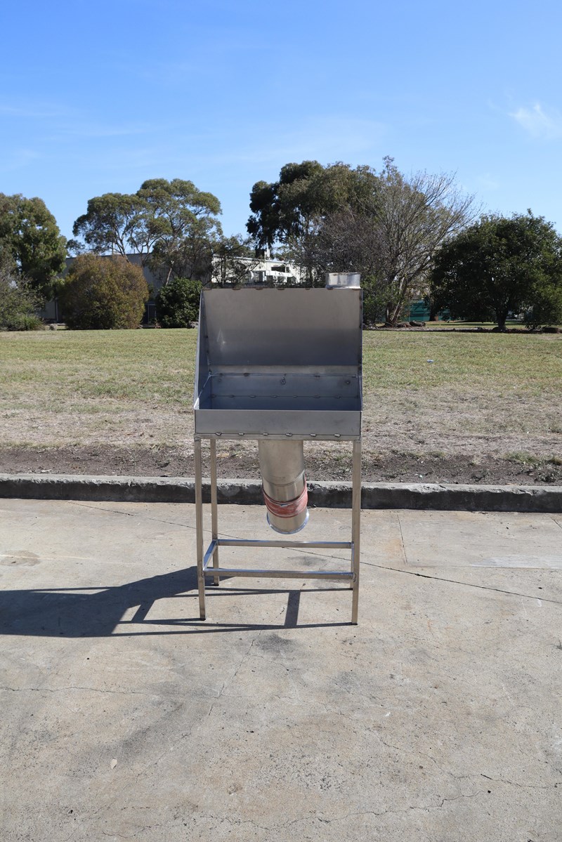STAINLESS STEEL BAG DUMPING DE-BAGGING STATION 700 X 390 TRAY