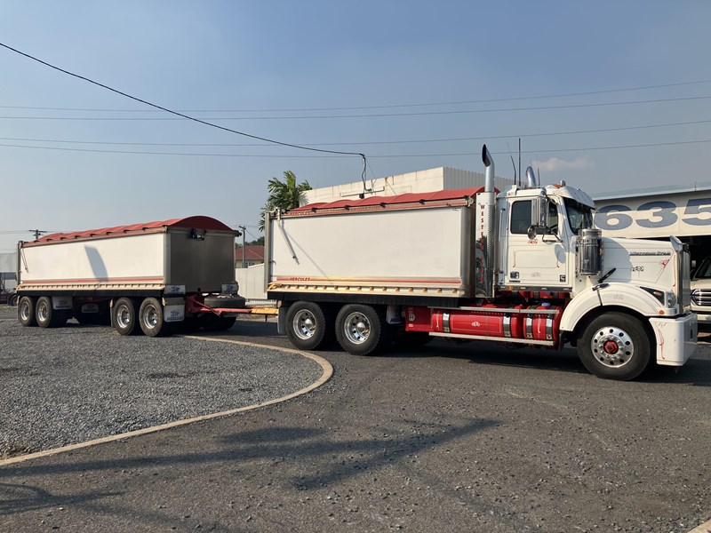 2020 Western Star 4864 FS2