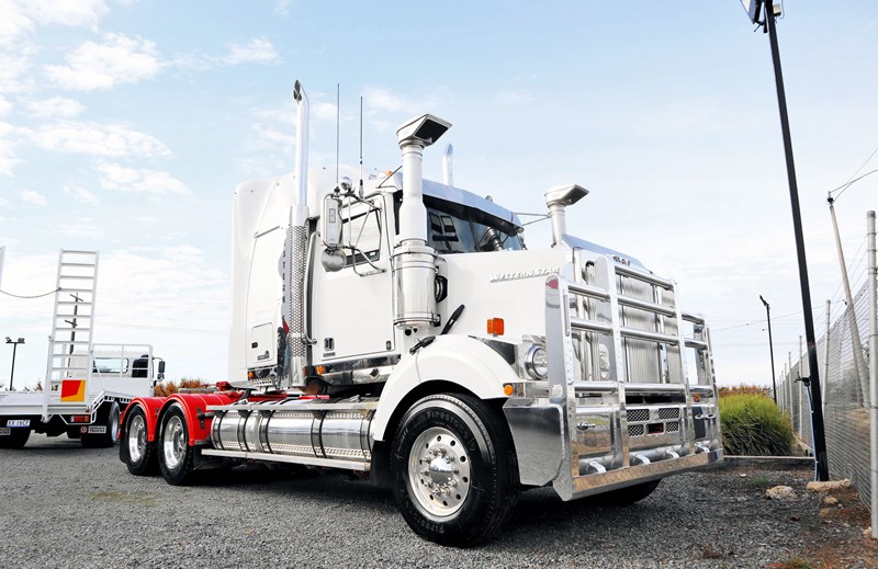2021 Western Star 4864 Fxb