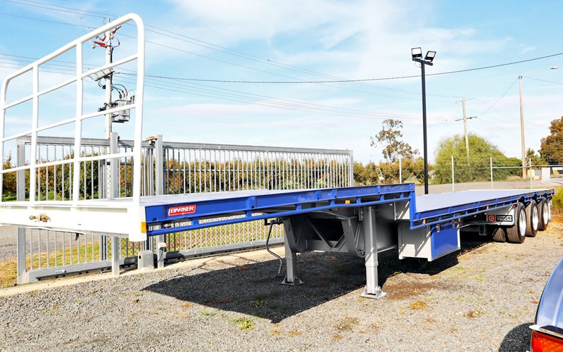 2005 Barker Heavy Duty Triaxle