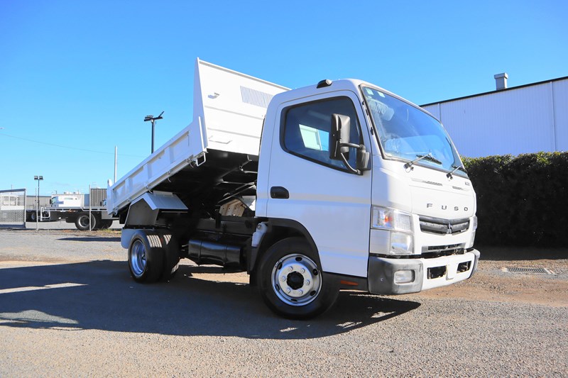 2012 Fuso Canter 715