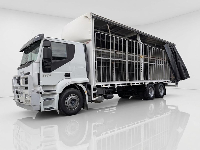 2019 Iveco Stralis 14 Pallet Automatic Curtainsider With Mezzanine