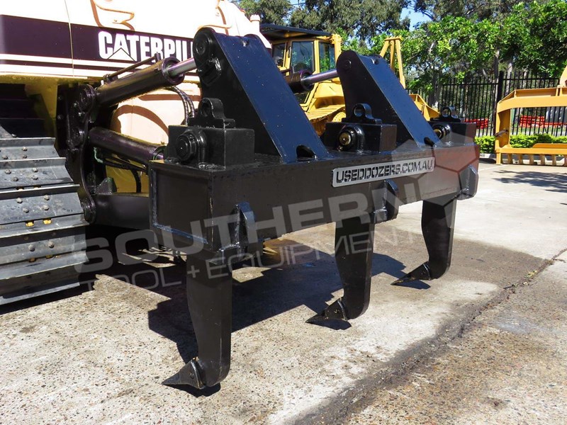 CATERPILLAR FOUR BARREL RIPPERS Custom Black for Dozers