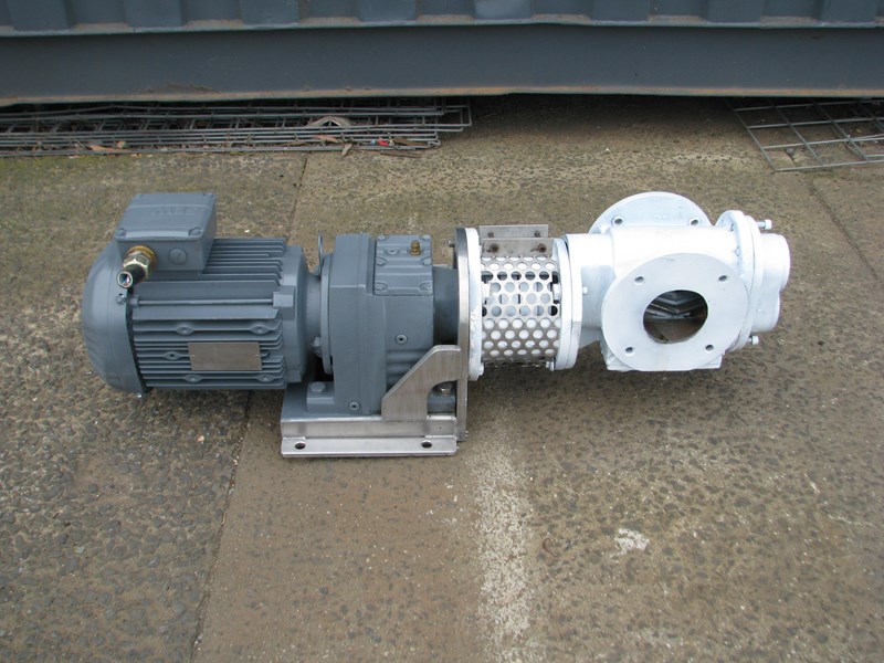 LLOYDS LOBE PUMP - 2.2KW