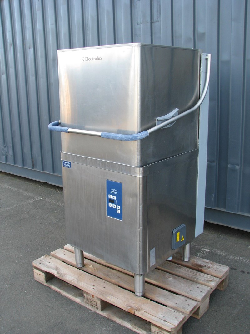 ELECTROLUX EHTA COMMERCIAL KITCHEN PASS THROUGH DISHWASHER