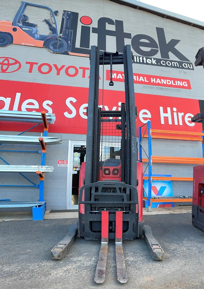 2007 RAYMOND 740 DR32TT
