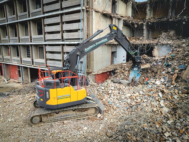 Southern Demolition demo and recycling