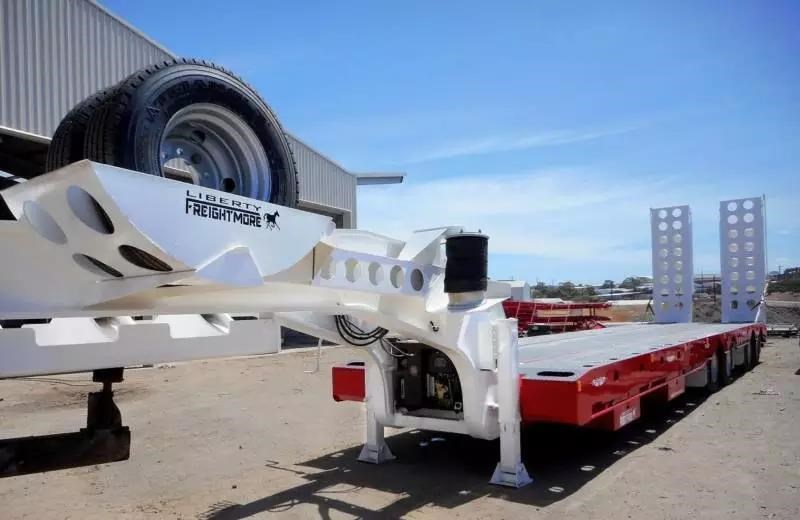 FREIGHTMORE TRANSPORT 2023 FREIGHTMORE QUAD AXLE FLOAT WIDENERS SEMI