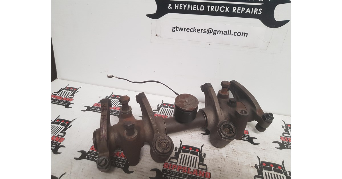 MACK ROCKER SHAFT V8 MACK for sale (refcode TA1117644)