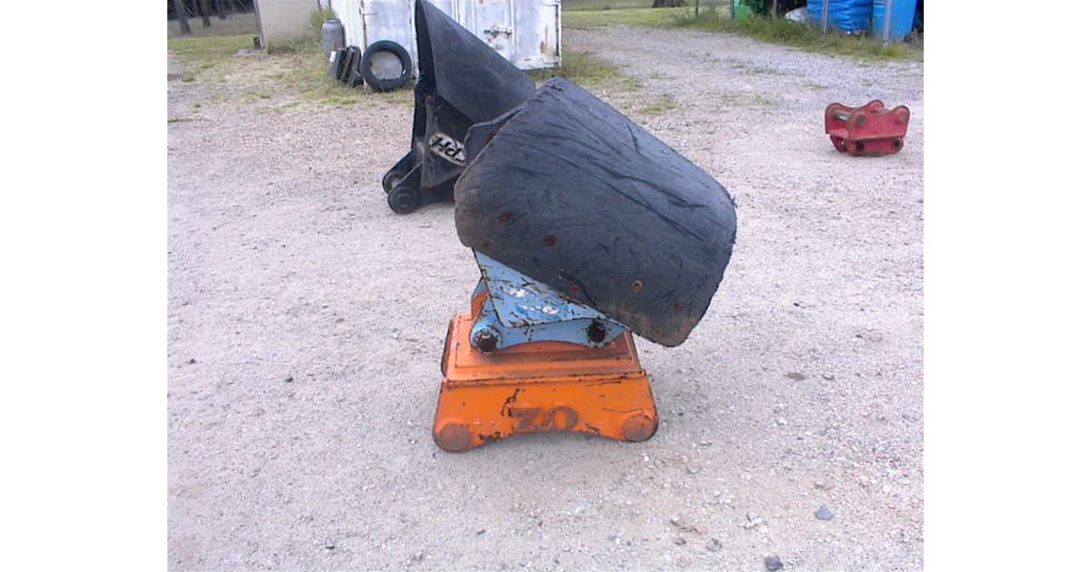 OZ BUCKETS 750MM POLY BUCKET for sale (refcode TA1151343)