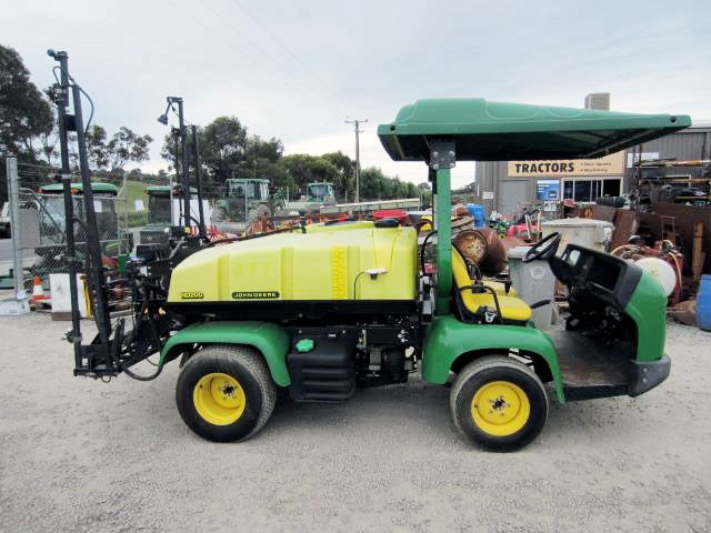 2016 JOHN DEERE TURF UTILITY VEHICLE/SPRAYER PROGATOR 2030A for sale
