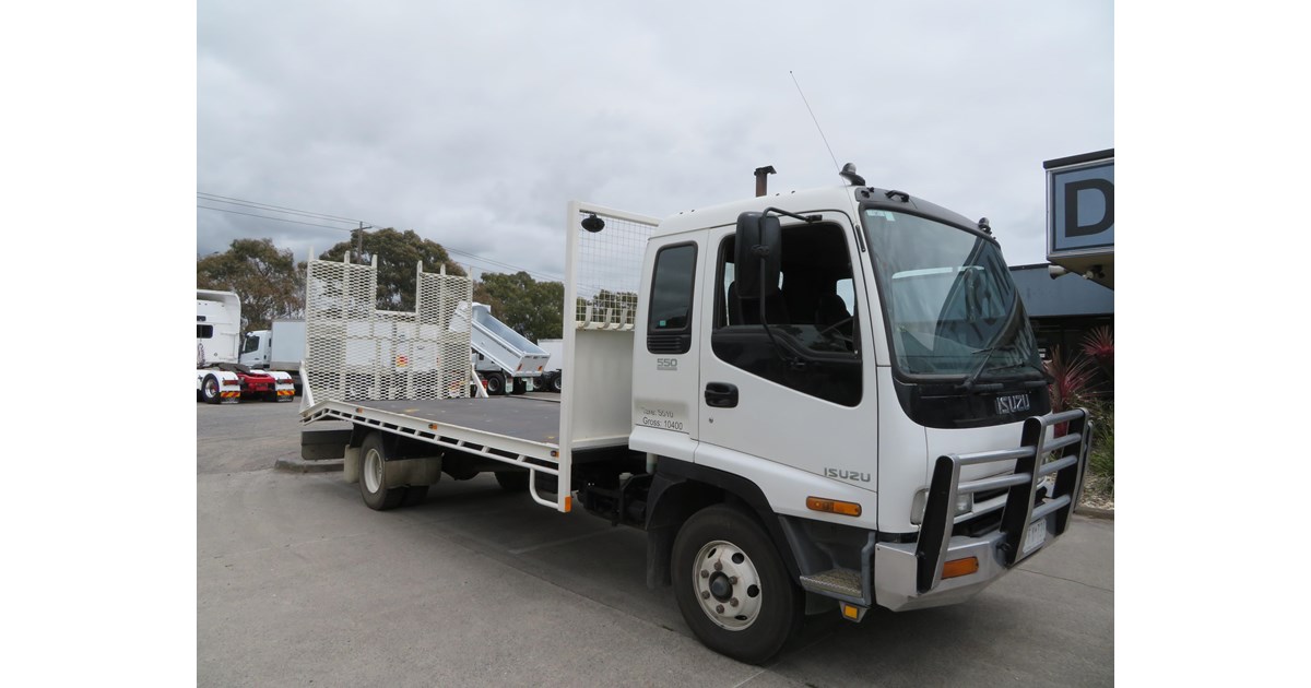 1998 ISUZU FRR550 LONG BEAVERTAIL. for sale