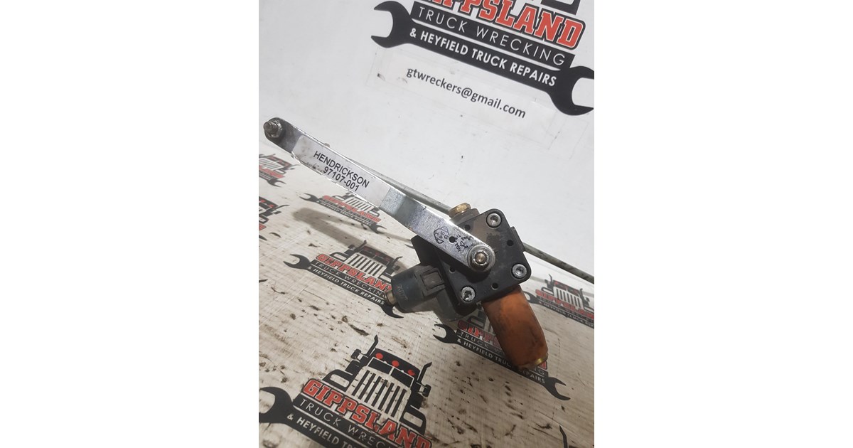 HENDRICKSON TRAILER HEIGHT CONTROL VALVE 97107-001 HENDRICKSON 97107 ...