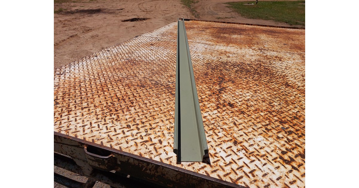 COLOUR BOND 2.4M FENCE POSTS FENCE POSTS for sale