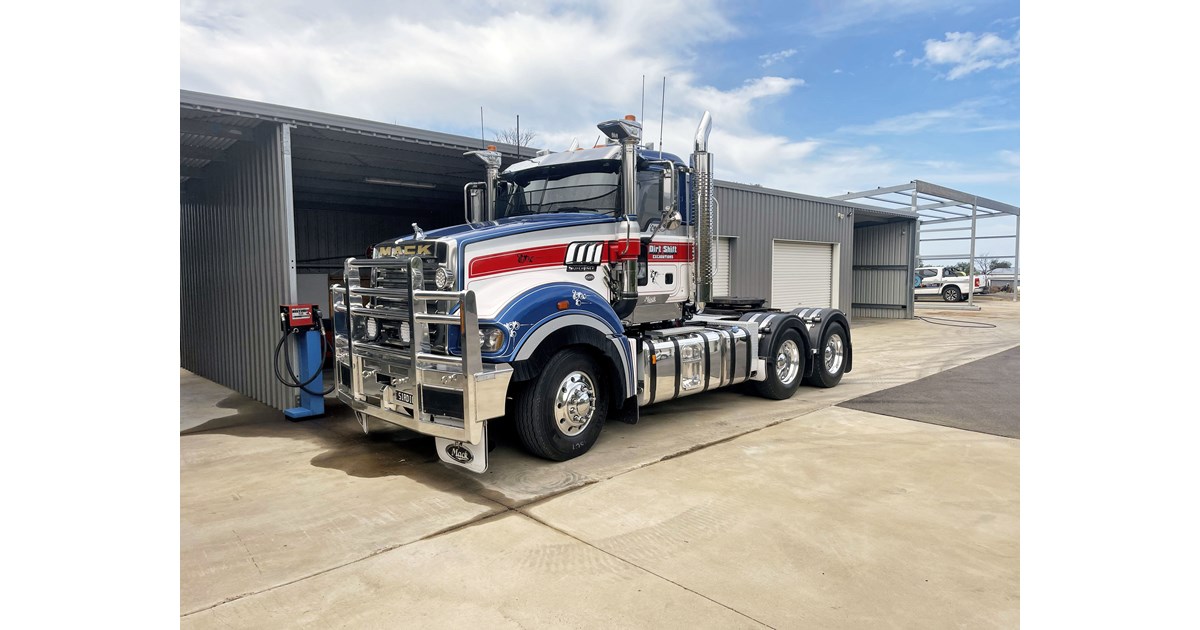2014 MACK SUPER-LINER CLXT for sale