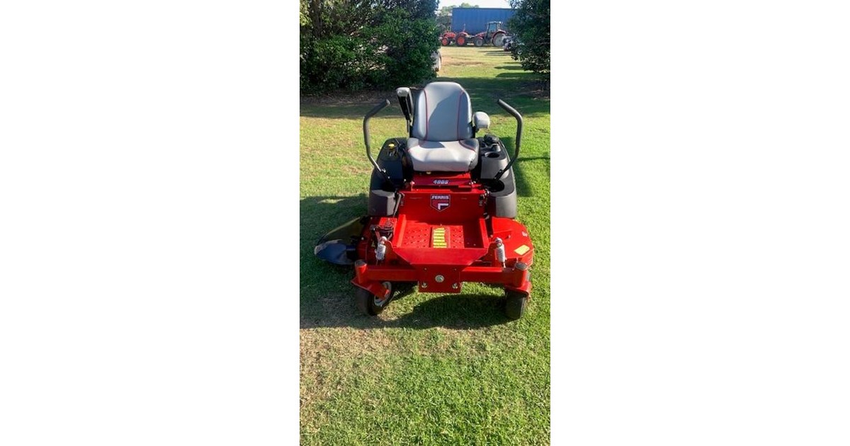 FERRIS 400S ZERO TURN RIDE ON MOWER for sale