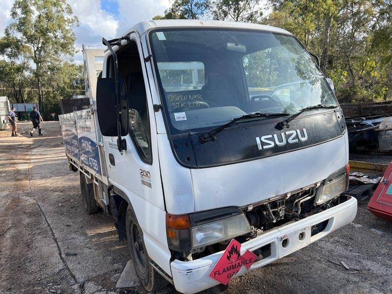 2003 ISUZU NKR dismantling (refcode TA1189037)