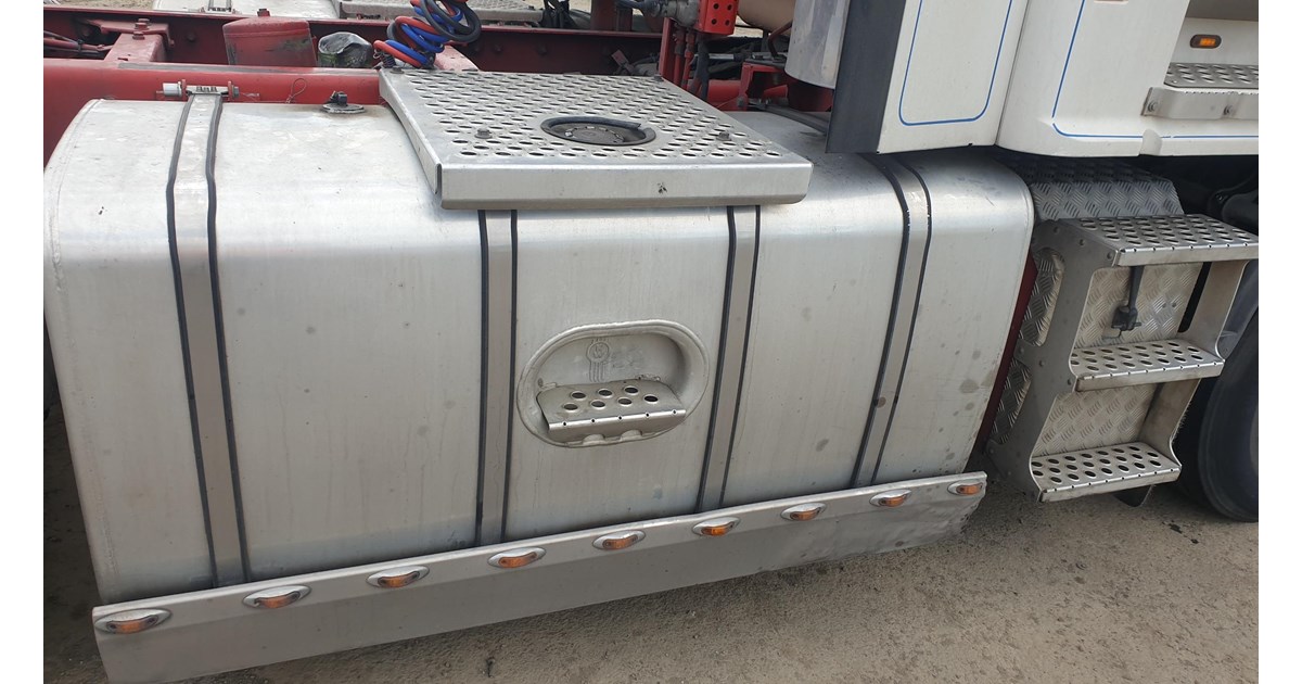 KENWORTH KENWORTH K108 2008 FUEL TANK RHS KENWORTH K108 2008 FUEL TANK